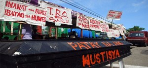 Protesters accuse CA of taking bribes