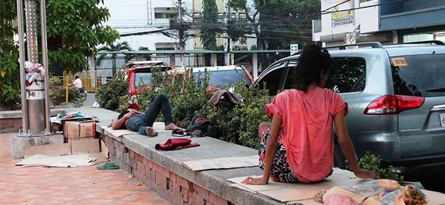 MENDICANTS