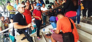 3 suspected shabu dealers fall in mall, Lapasan slum