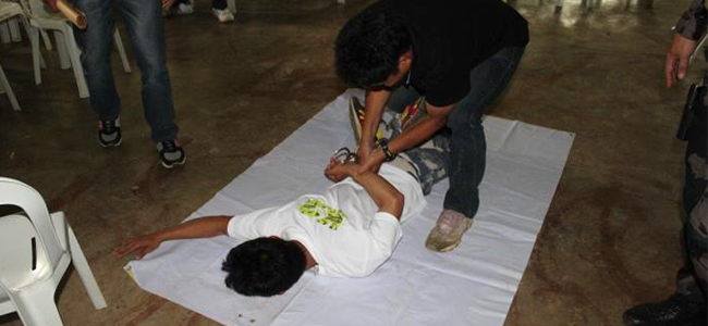 Proper handcuffing technique