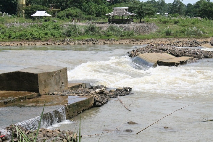 Water woes to last for another week