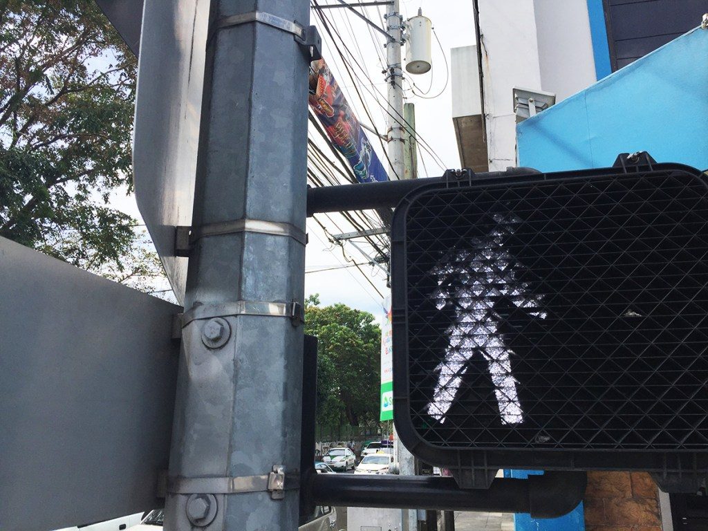 If walk sign is defective, just cross, says Davao traffic mgt