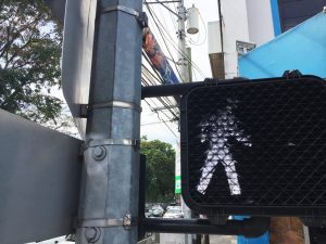If walk sign is defective, just cross, says Davao traffic mgt