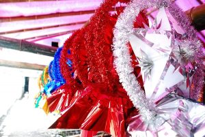 AFFORDABLE SEASON DECORS
