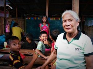 Retired teacher finds fulfillment in teaching indigenous children