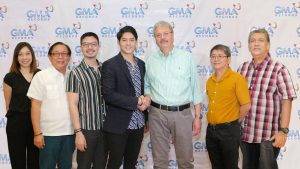 Bianca Umali and Jeric Gonzales ink deals with GMA Records
