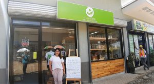 Happy Earth: A Zero-Waste Grocery