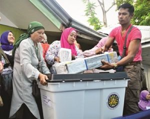 A billion-peso blunder: 6 in 10 machines to verify voters conked out, not used at all