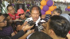 Broadcasters in Unabia’s libel case yield to cops