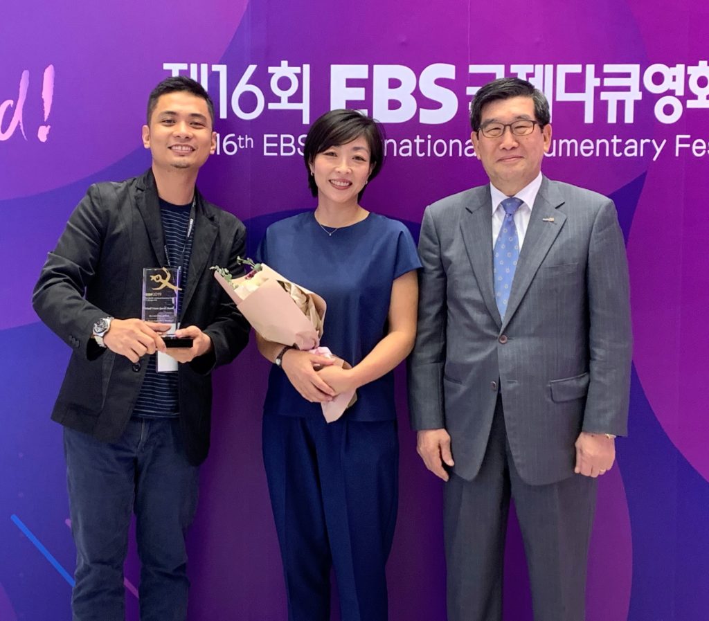 Bringing honor to the country: Stand for Truth's Exec wins at the 2019 EBS Int'l Documentary Festival