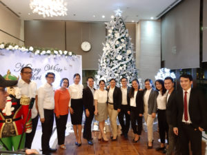 A Merry White Christmas at Luxe Hotel