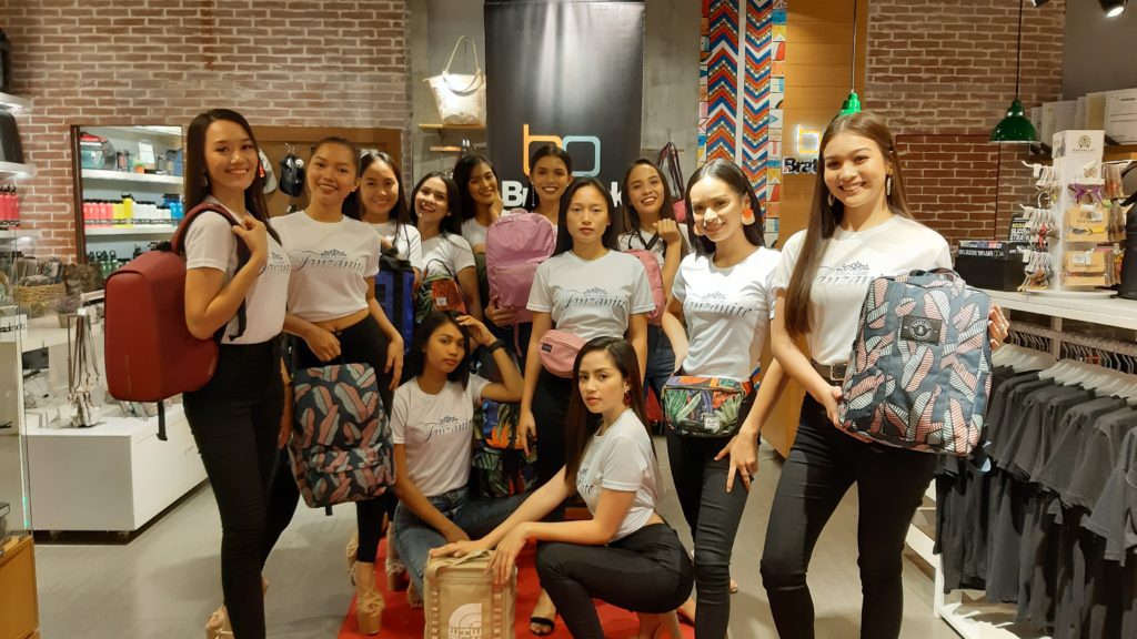 Miss Liceo beauties visit Bratpack Centrio