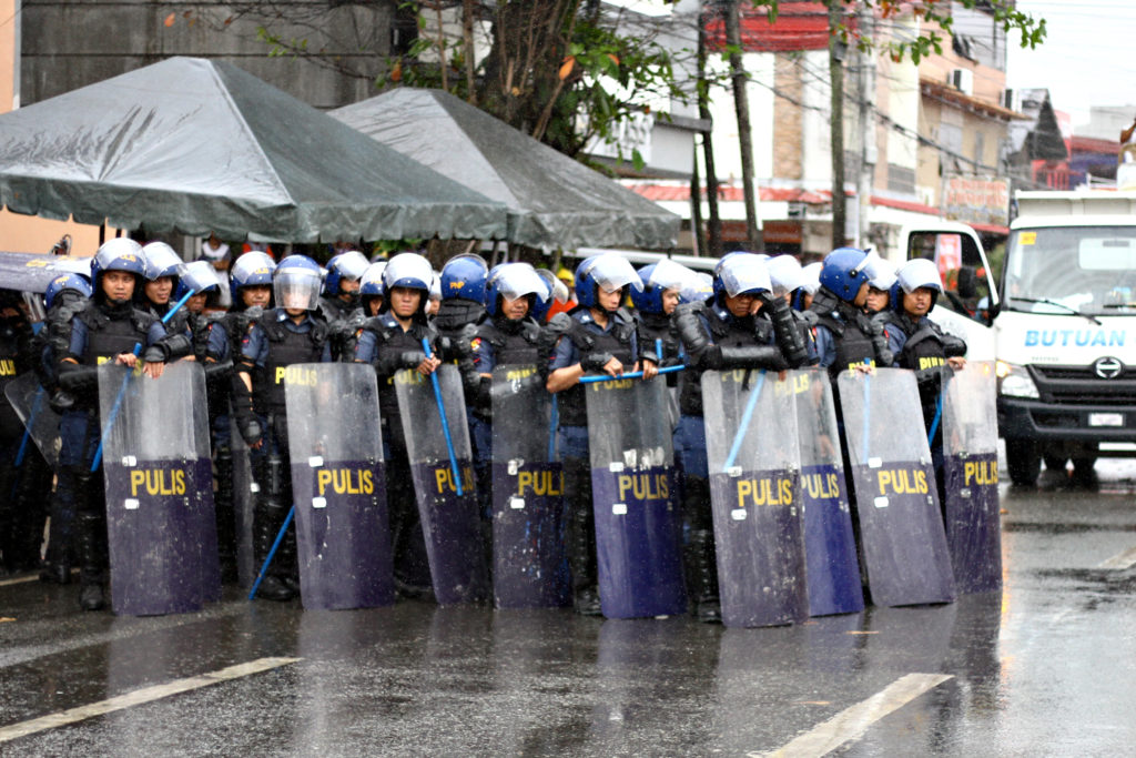 Rains prevent protesters, demolition team from clashing