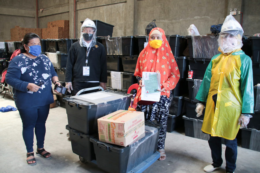 DTI resumes sari-sari starter kits distribution, observes Covid-19 precautionary measures