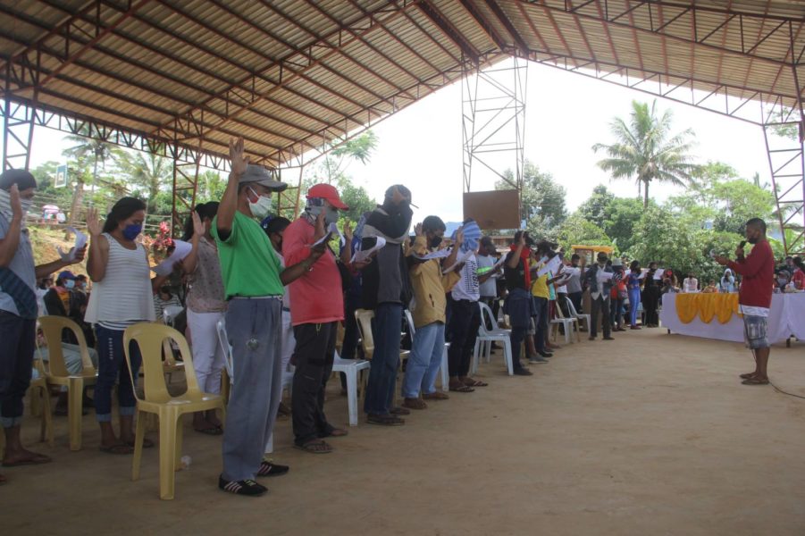 Bukidnon 42 NPA fighters, supporters yield, vow allegiance to govt