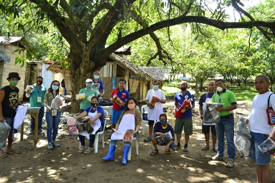 Agri office turns over P20k worth of PPE sets to farmers’ coop