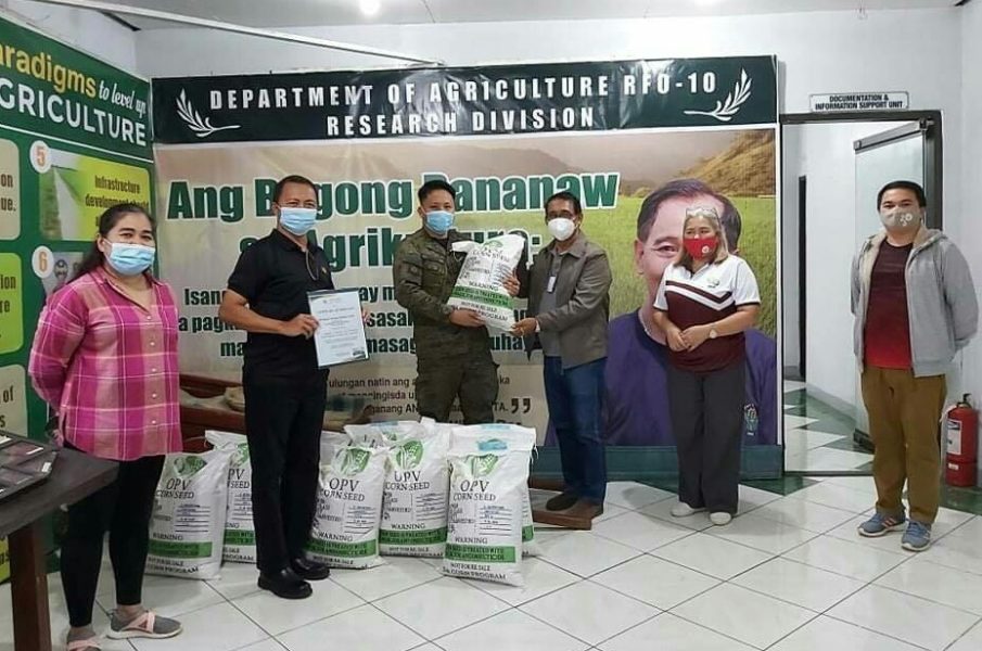 DA-10 sends white corn seeds worth P135k to Army’s 88IB