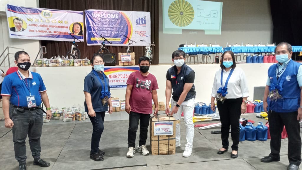 DTI awards PPG kits in Valencia city