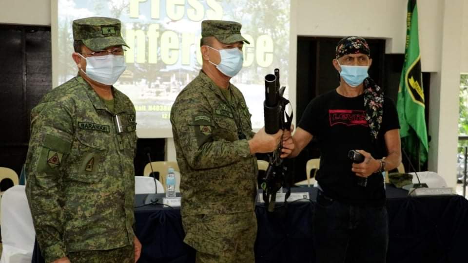 7 Reds yield after Duterte calls for NPA to give in fight