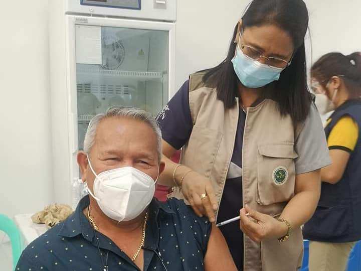 Oro starts giving jabs to elderly