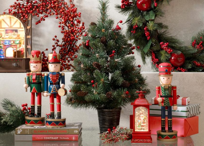 Holiday hues from SM Home