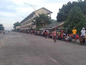 Throngs of residents line up for jab in Oro