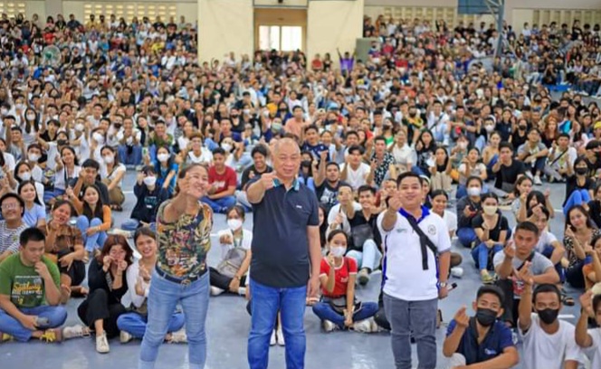 Spes' 'Summer Jobber Ko Uy' draws 6K students