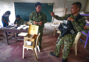 Village chief wins via drawn lots