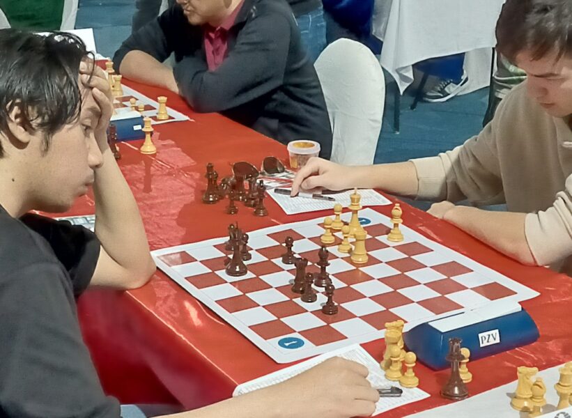 Indon master Hafiz stays unbeaten with quickest win