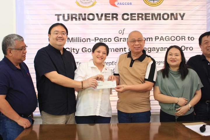 Pagcor grants P1m to boost educ in Oro