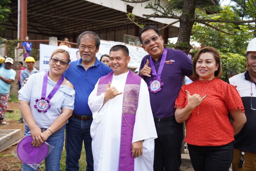 Gov. Unabia breaks ground for development in Claveria
