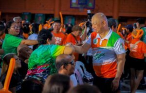 Uy calls for better communication with city depts, public