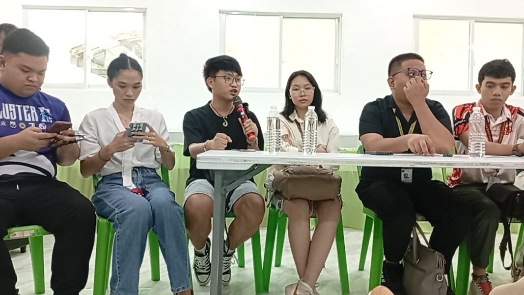 Oro student leaders raise concerns in Moreno forum