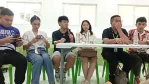 Oro student leaders raise concerns in Moreno forum