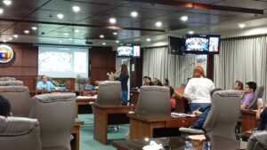Rodriguez slams waste contractor over uncollected garbage in Oro