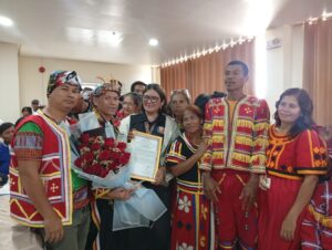 Manobo-Matigsarawahan clan receives ancestral land title