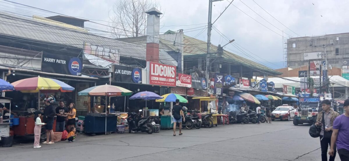 A look at Oro’s sidewalks: Cracked, crowded, chaotic