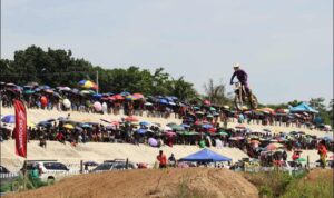 Higalaay motocross crowns champions