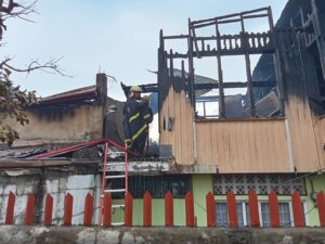 Gingoog City fire destroys three homes