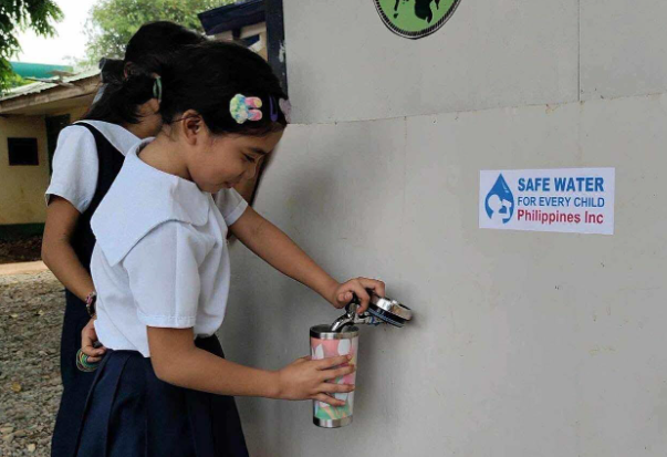 Water project quenches thirst of Oro students
