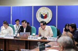 Aquino urges Marcos to certify classroom bill as urgent amid severe shortage