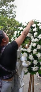 Flower sales steady near Augustine Cathedral ahead of Undas rush