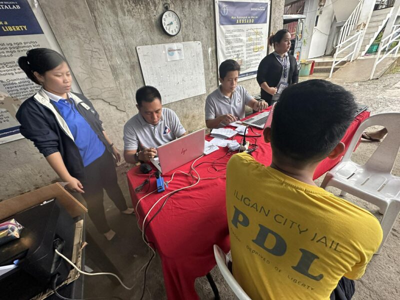 Gift of hope: 605 Iligan inmates to earn P4k via emergency jobs