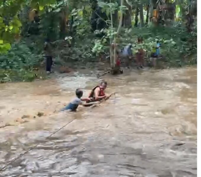 9 friends survive sudden flash flood in Pugaan River