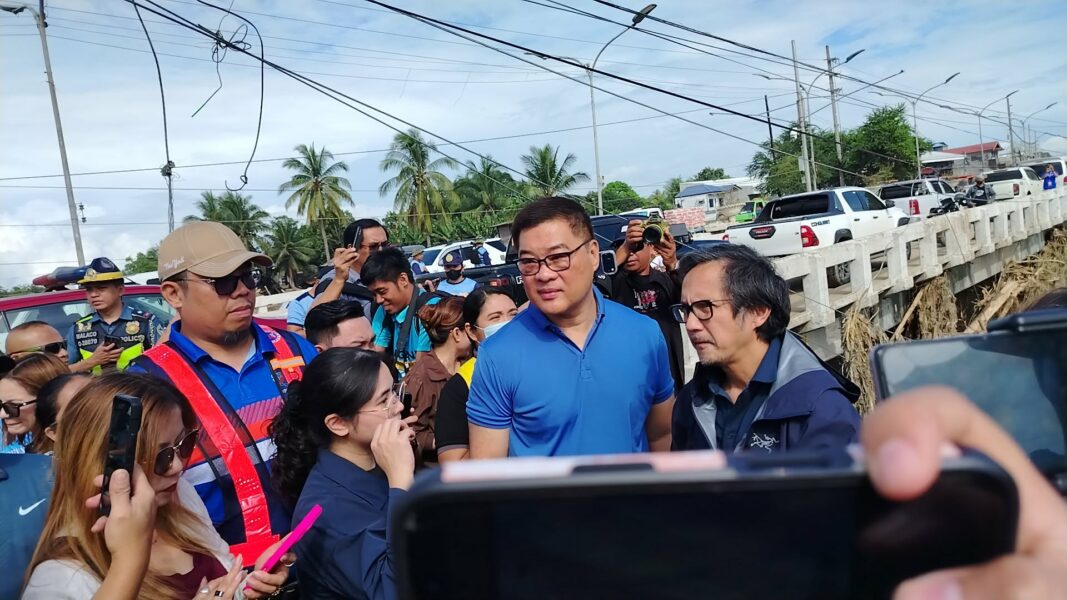 DPWH Secretary Vince Dizon inspects flood-damaged bridges and control structures in Iligan City on Tuesday, Feb. 10, as the agency commits to constructing temporary steel bridges, repairing flood control systems, and conducting river dredging following flooding caused by Tropical Storm Basyang. (Photo by Bonita L. Ermac)