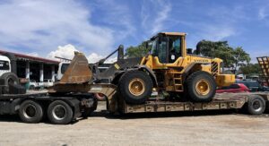 INTER-LGU AID FOR ROAD CLEARING IN ILIGAN. The Cagayan de Oro City local government has deployed personnel and heavy equipment—including dump trucks, water tankers, and a payloader—to assist ongoing road clearing operations in Iligan City following the devastation caused by Tropical Storm Basyang. The move, ordered by City Mayor Rolando “Klarex” Uy, reflects the spirit of bayanihan and inter-city cooperation in times of disaster. (Photos courtesy of CIO)
