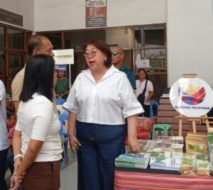Governor Juliette Uy speaking at the P20-per-kilo rice program launch in Villanueva, Misamis Oriental, announcing provincial fuel-saving measures.
