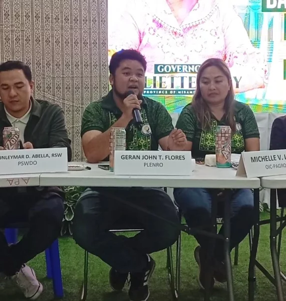 PDRRMO head Fernando Dy discussing the reduction of emergency responder funding from P1.2 million to P100,000 in Misamis Oriental.