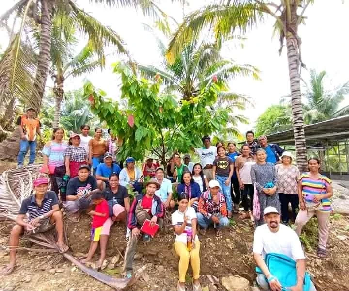Members of the Higaonon community working at Uma ni Candi in Malaybalay City.
