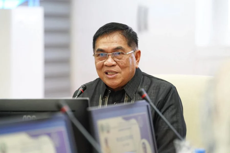 BARMM Chief Minister Abdulraof Macacua giving an official address regarding the MBHTE corruption investigation.